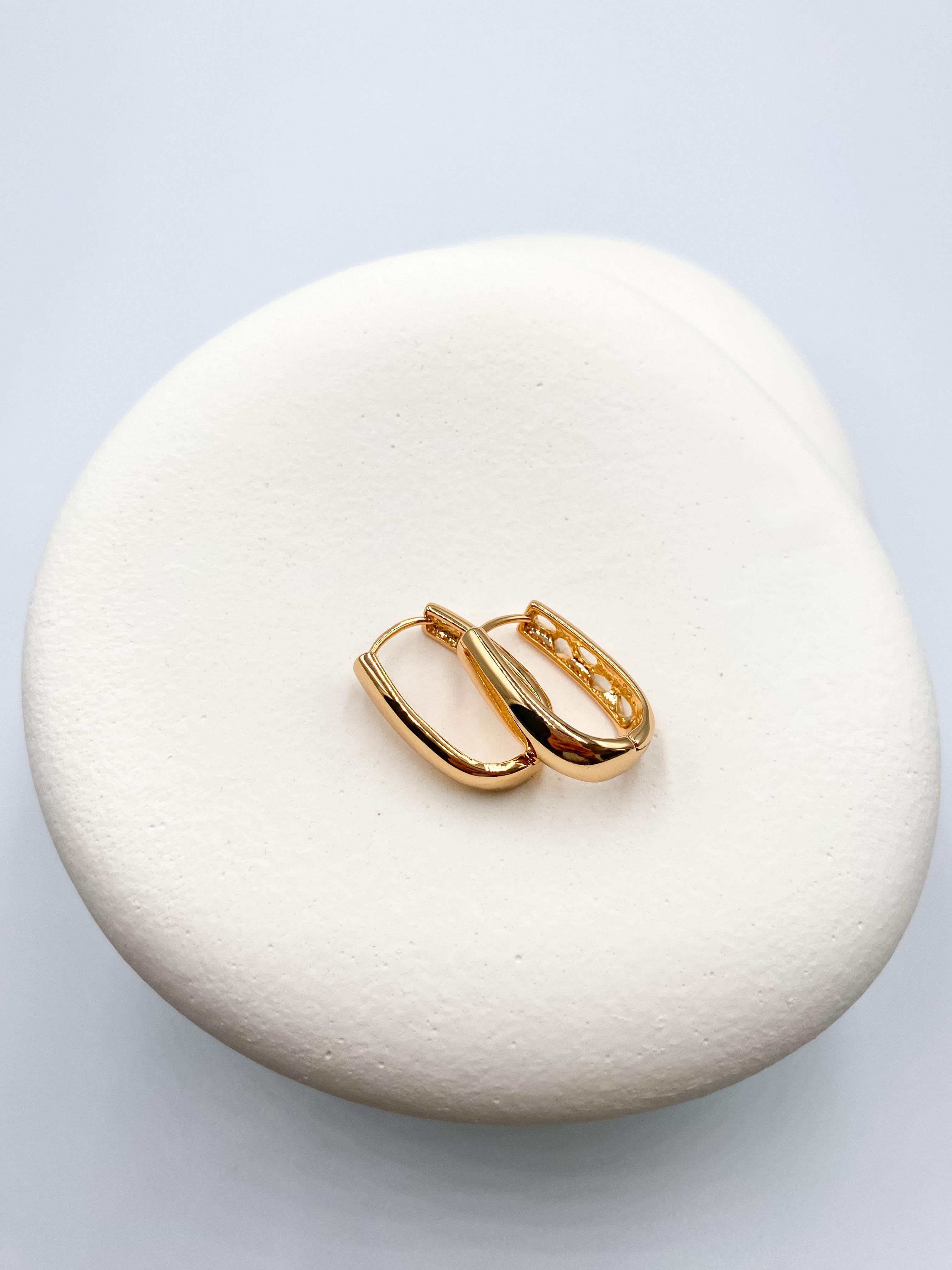 Oval Çift Taraflı Delikli Halka Küpe