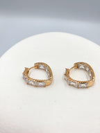 Baget Taşlı Işıltılı Küpe