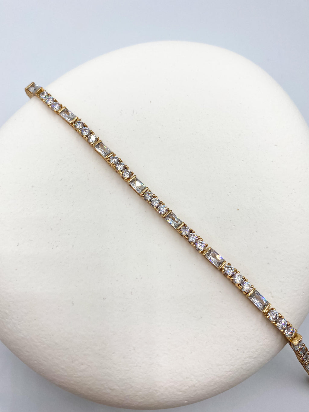 Kristal Taşlı Çelik Bileklik