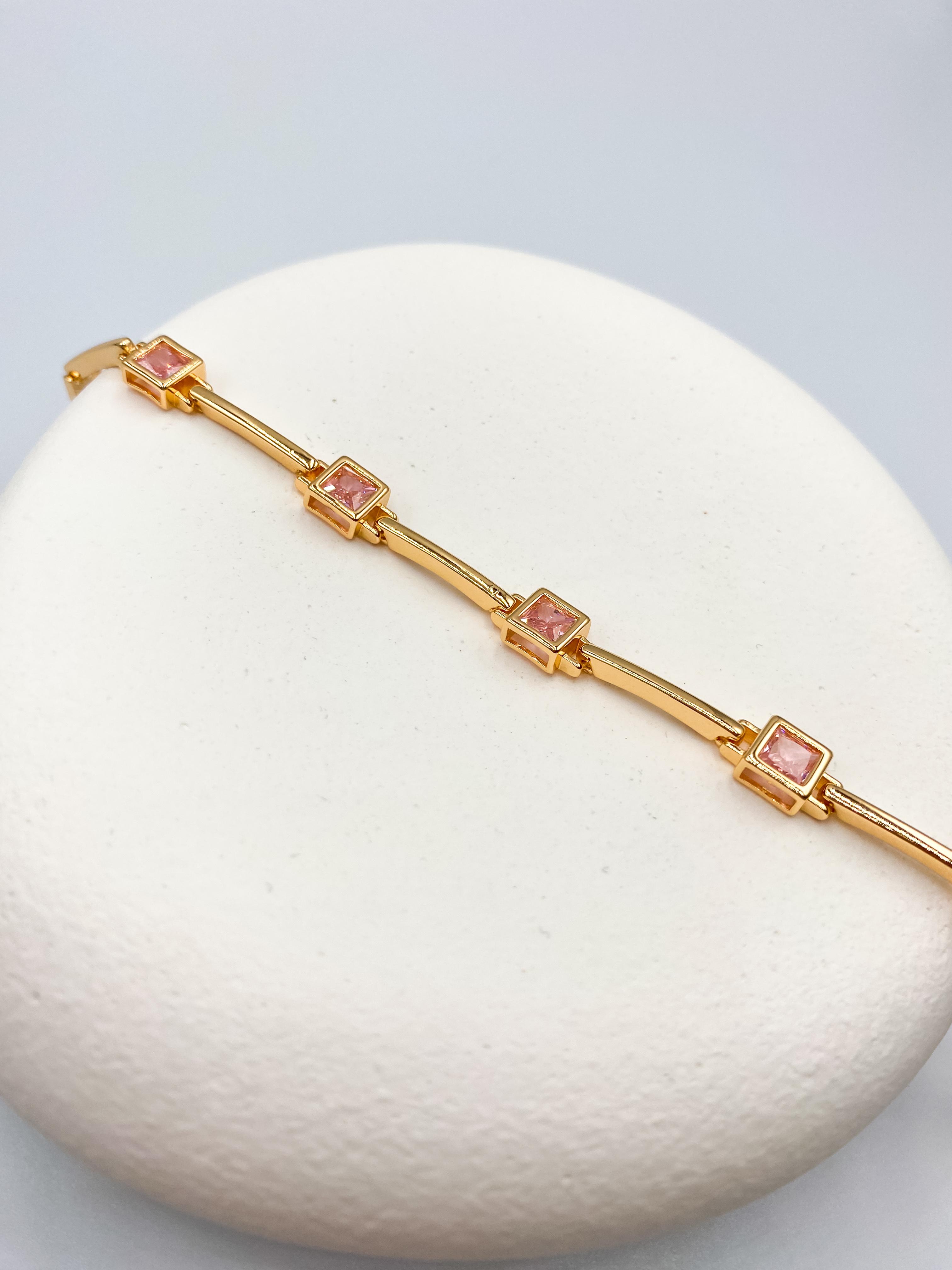 Pembe Kare Taşlı Çelik Bileklik