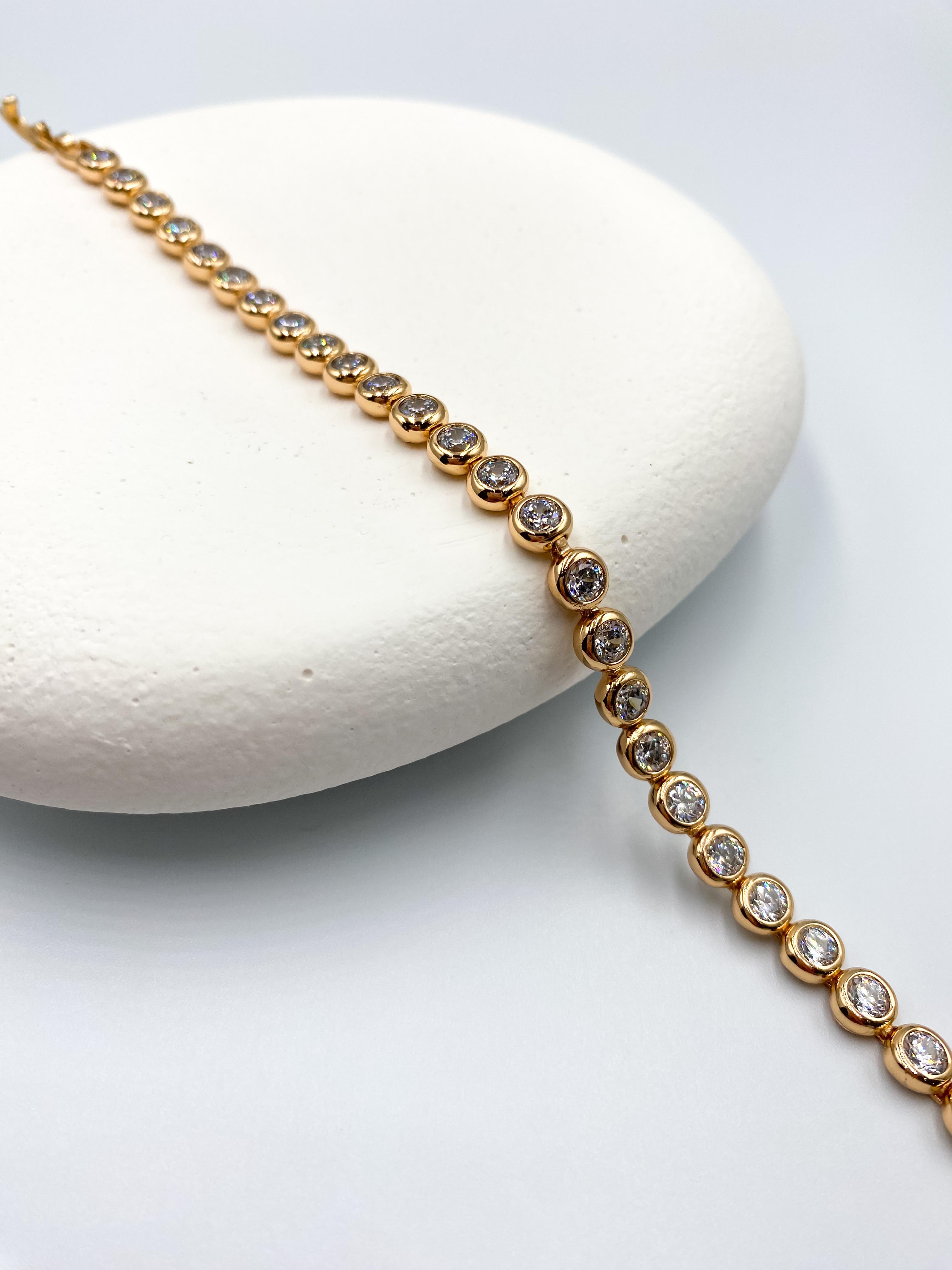 Yuvarlak Taş Sıralı Çelik Bileklik