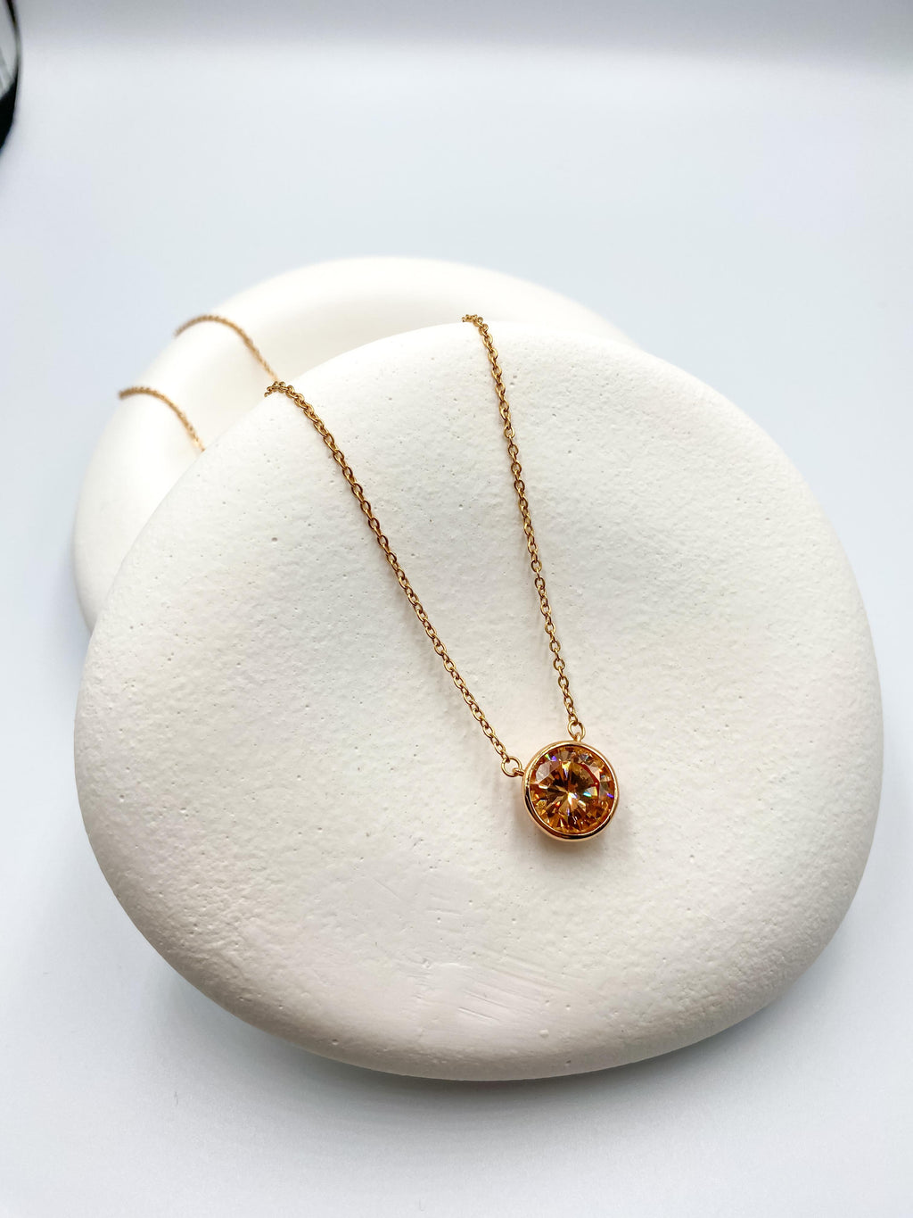 Yuvarlak Kesim Amber Taş Kolye - 18K