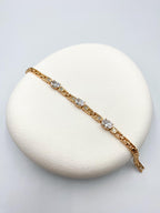 Oval Taş Detaylı Modern Çelik Bileklik