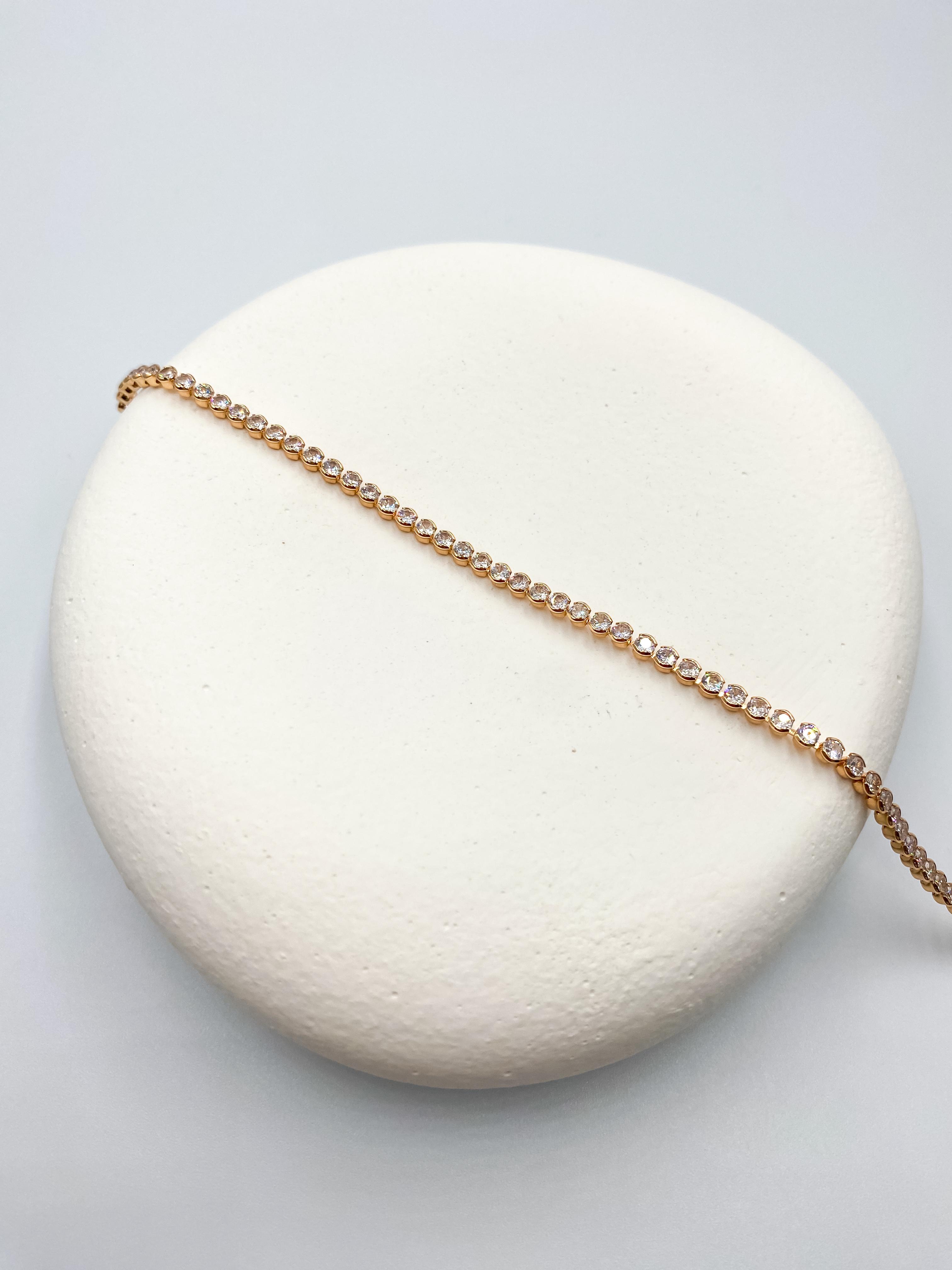 Beyaz Taşlı İnce Çelik Tennis Bileklik