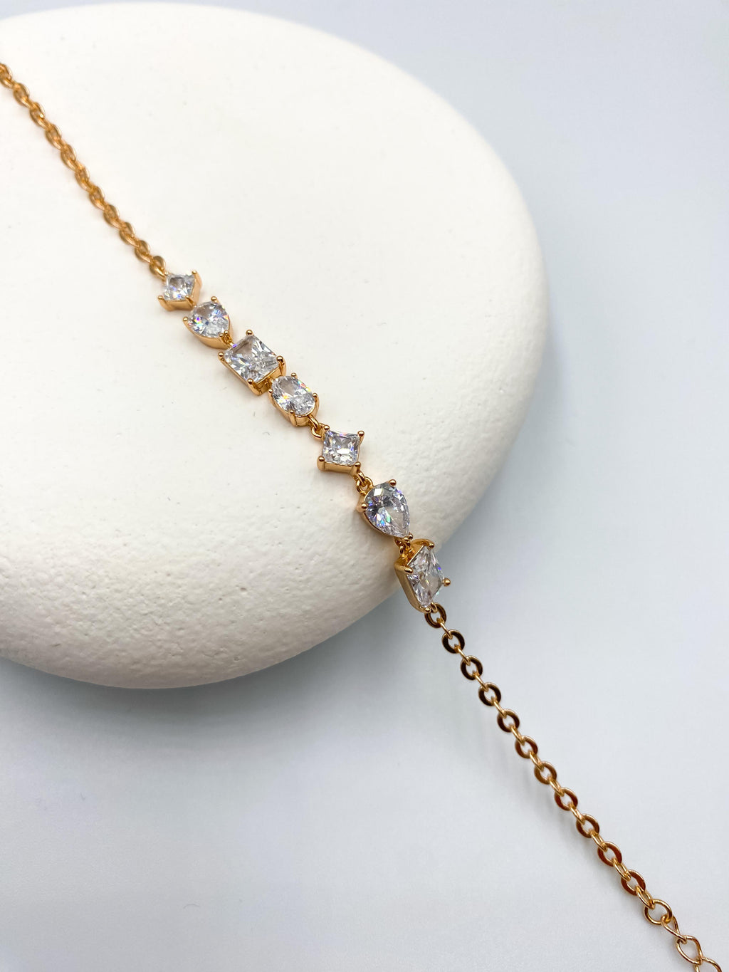 Karışık Kesim Taşlı Ayarlanabilir Zarif Bileklik