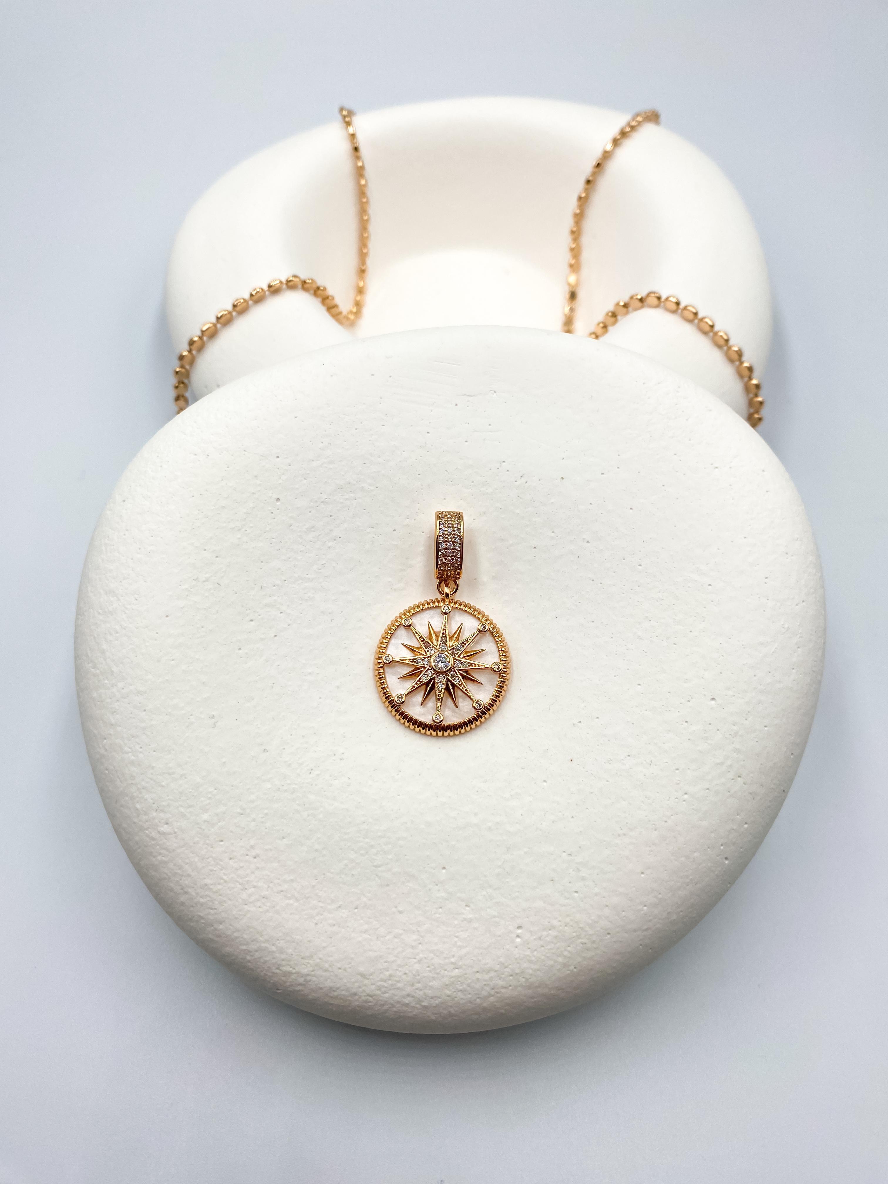 Taş İşlemeli Yıldız Pusula Kolye Ucu