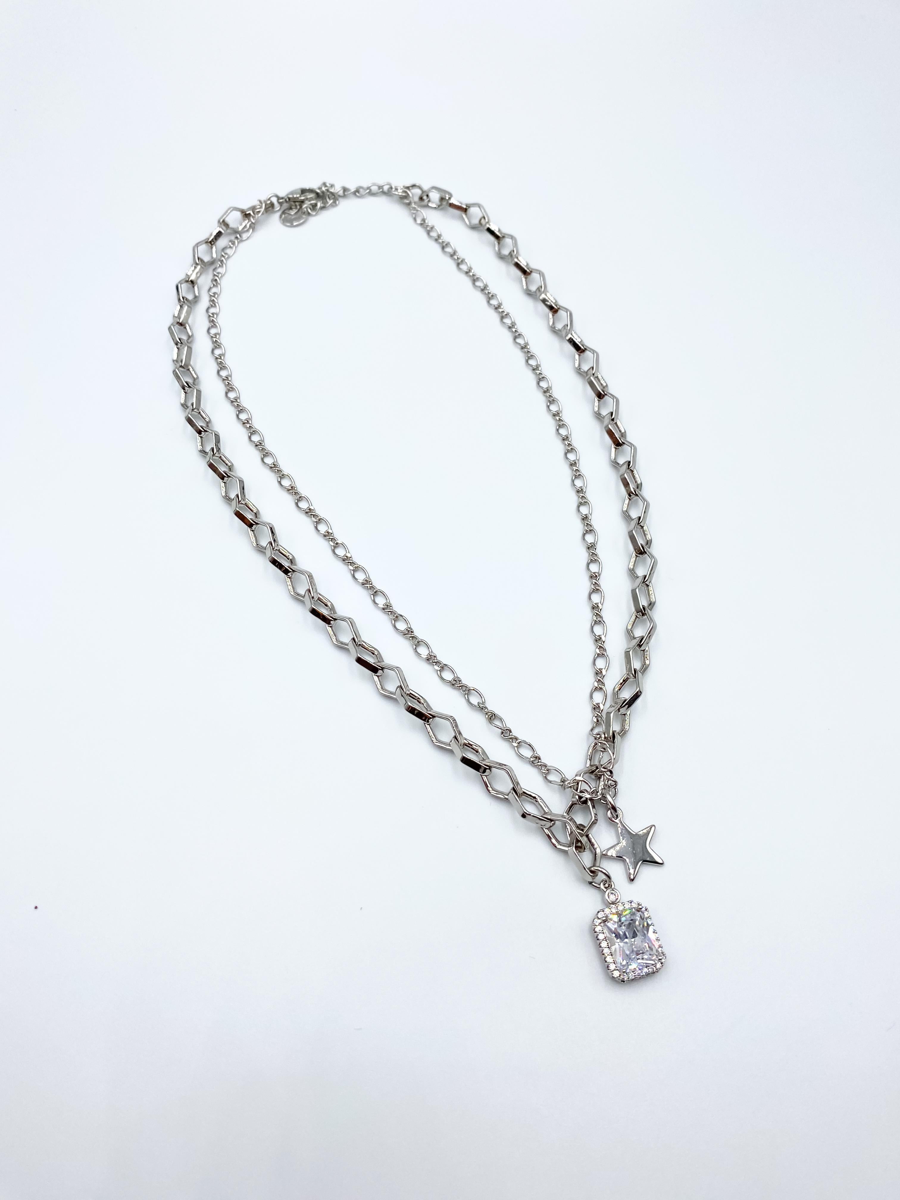 Yıldızlı Taşlı Gümüş Renk Çelik Kolye