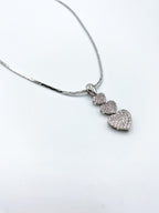 Üç Kalp Taşlı Gümüş Renk Çelik Kolye