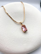 Dikdörtgen Pembe Zarif Taş Kolye