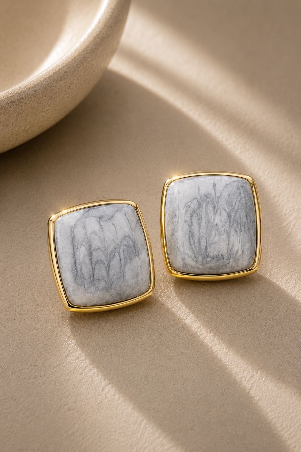 Kare Form Gri Marble Küpe - 14K