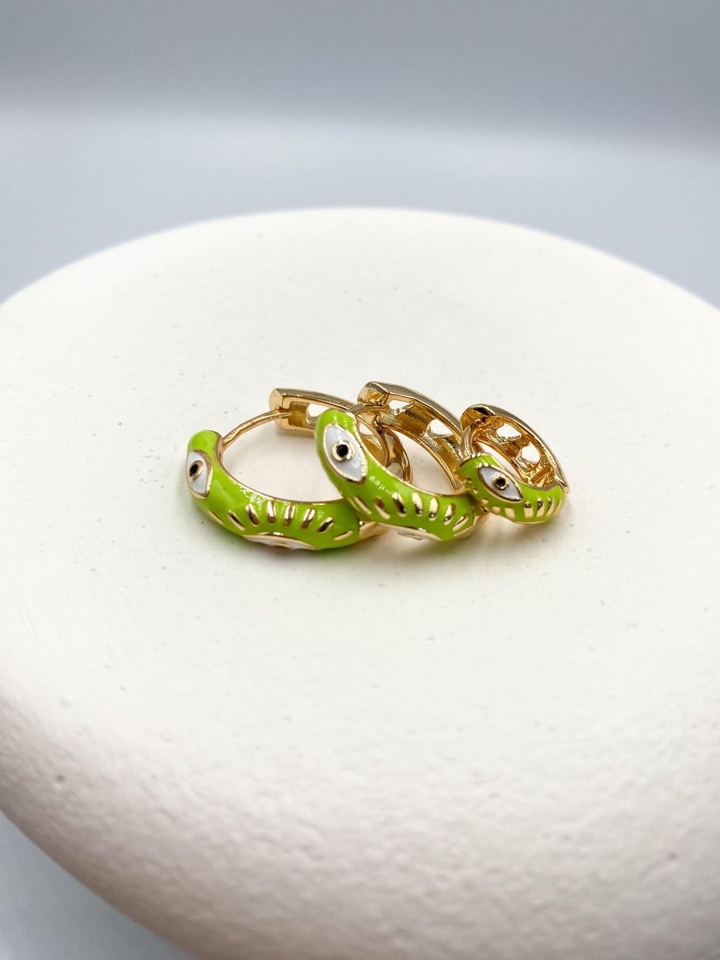 Yeşil Göz Detaylı Halka Küpe
