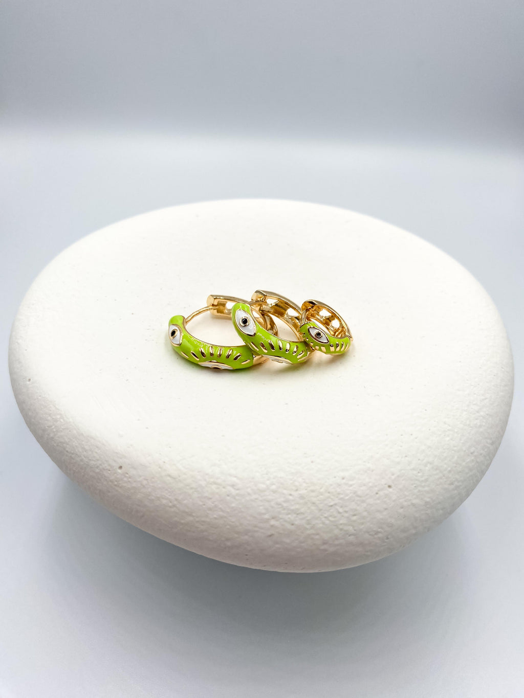 Yeşil Göz Detaylı Halka Küpe