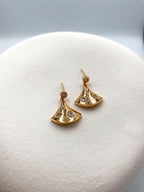 Taş Detaylı Yelpaze Küpe